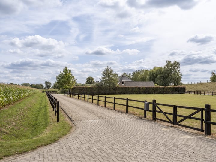 Photo 2 of Leuvensedijk 1