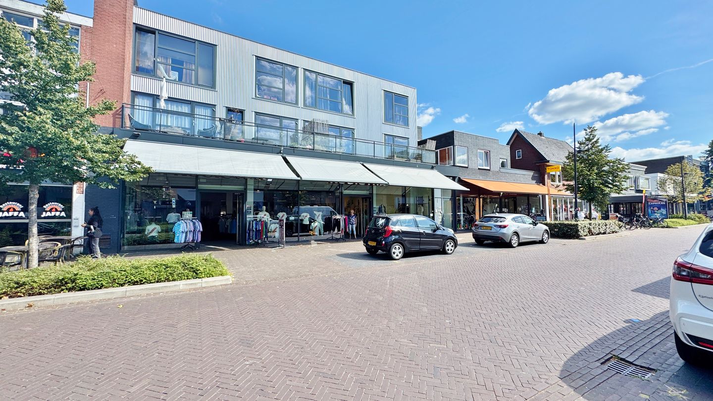 Bekijk foto 1 van Hoofdstraat 100