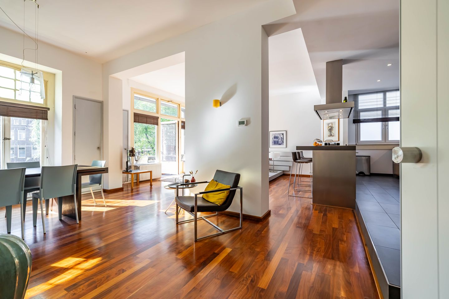 Foto 1 van H.W. Mesdagplein 12-A