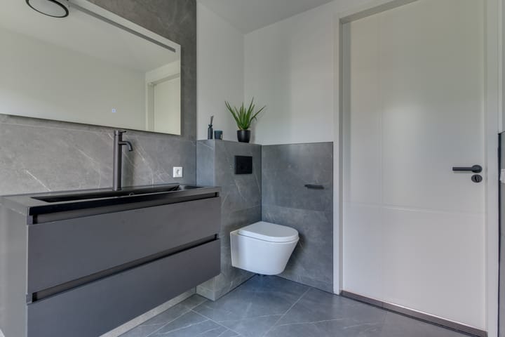 Photo 42 of Herman Lansdaalhof 7