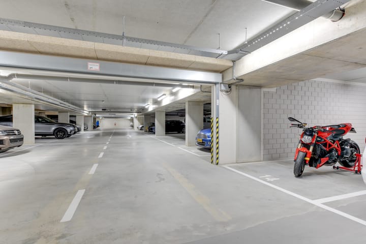 Photo 54 of Herman Lansdaalhof 7