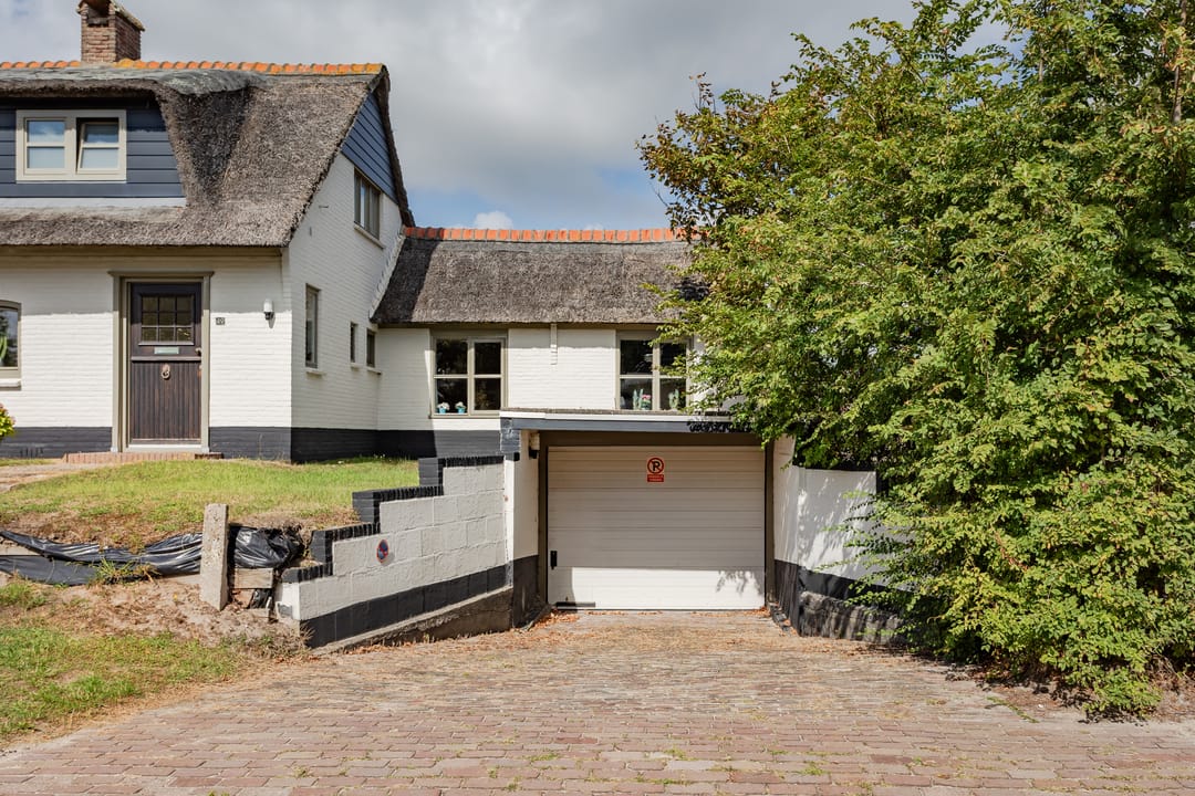 Photo 22 of Zeeweg 49