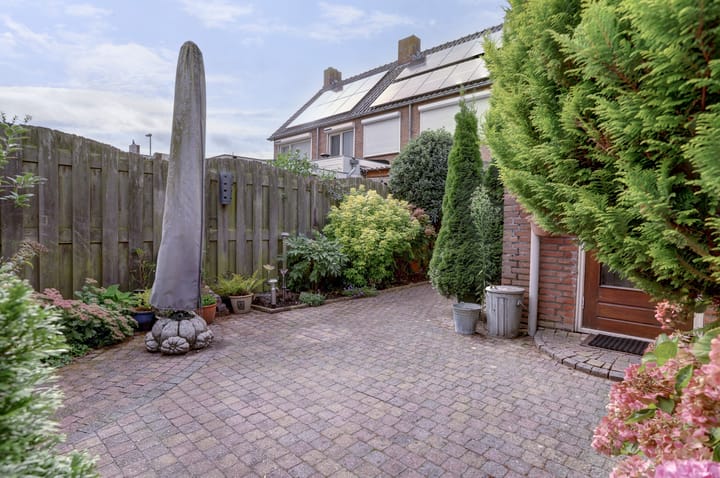 Photo 44 of Willem van Duvenvoordestraat 16