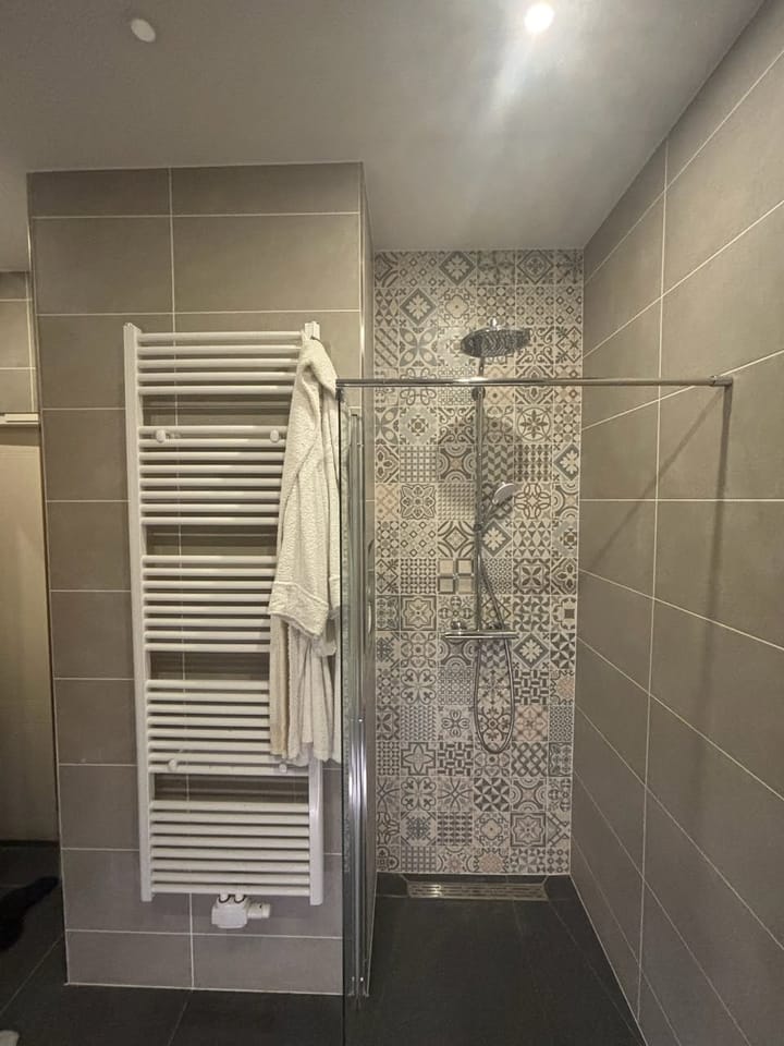 Foto 28 van Beukstraat 49