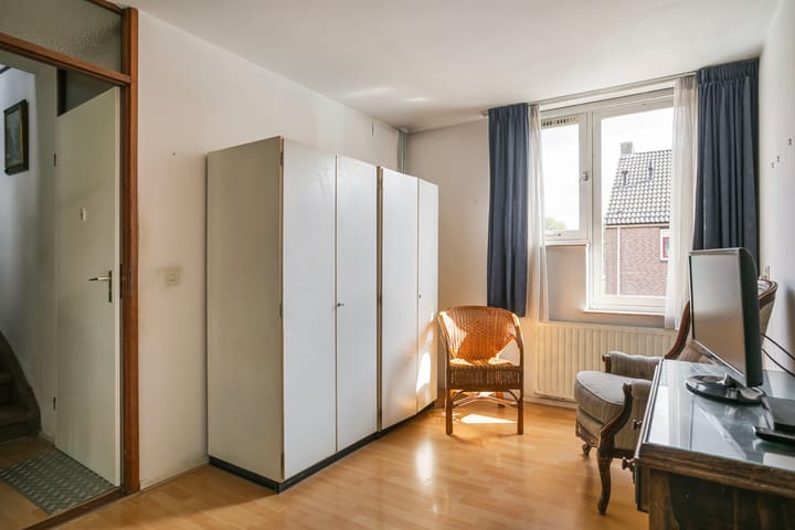 Foto 15 van Oosterhoutstraat 8