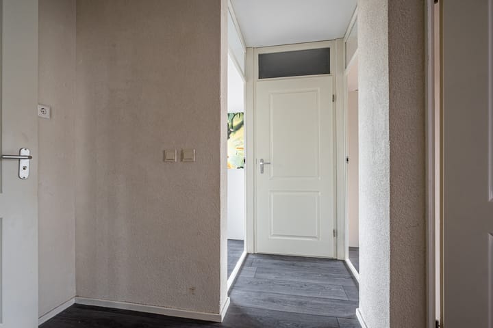 Photo 22 of Lekstraat 48