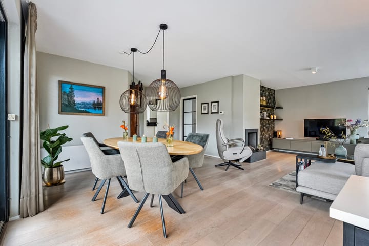 Foto 2 van Eschwal 12