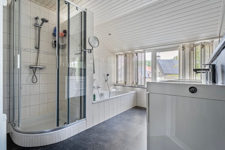 Foto 23 van Eschwal 12