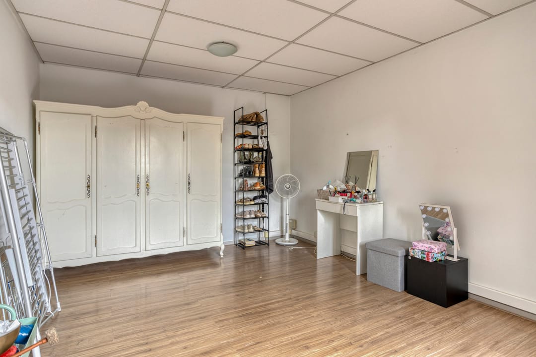 Photo 22 of Middenstraat 1