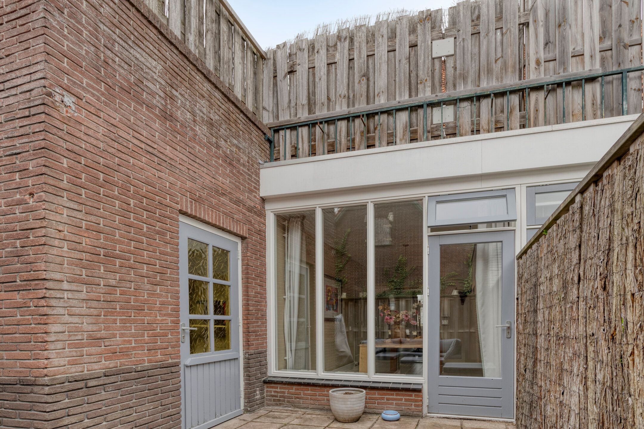 Photo 33 of Middenstraat 1