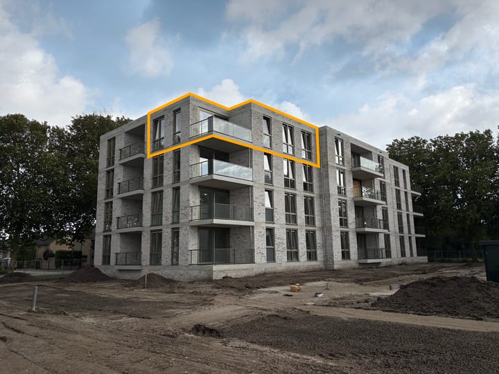 Photo 2 of Vijfhoevenlaan 21-D04