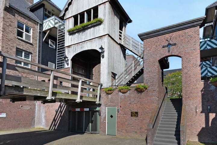 Photo 2 of Groot Horloo 8