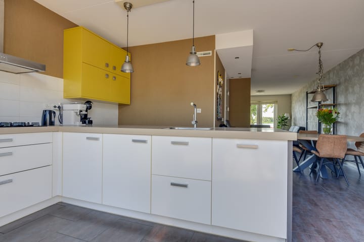 Foto 17 van Zuiderlicht 103