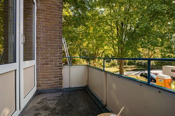 Photo 21 of Helperzoom 155