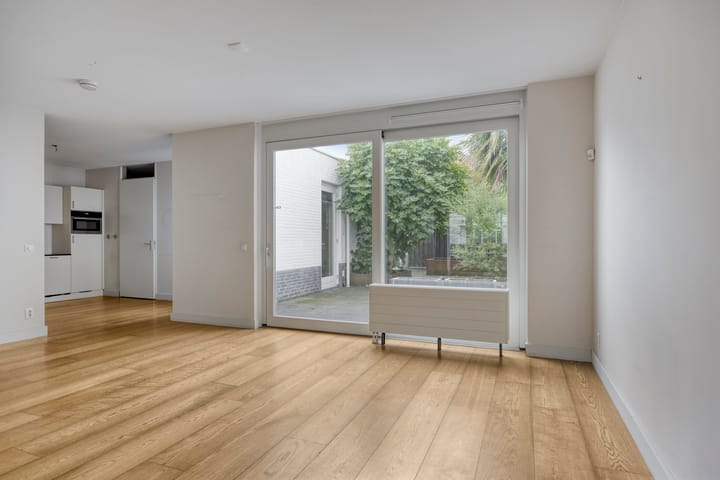 Foto 6 van Dominee Van Ingenstraat 8