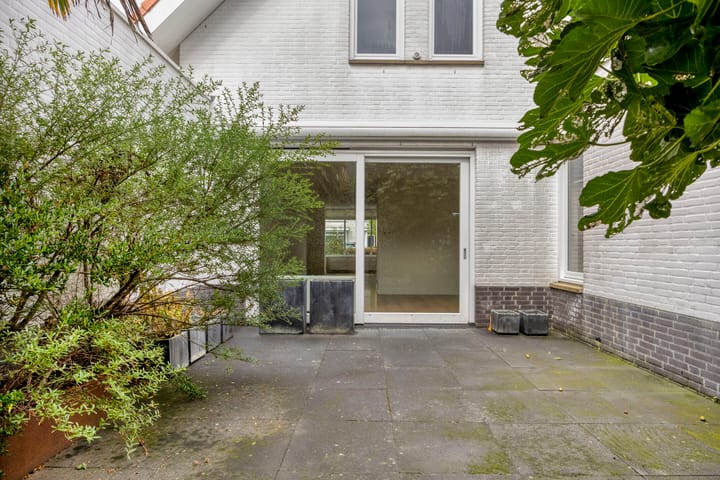 Foto 2 van Dominee Van Ingenstraat 8