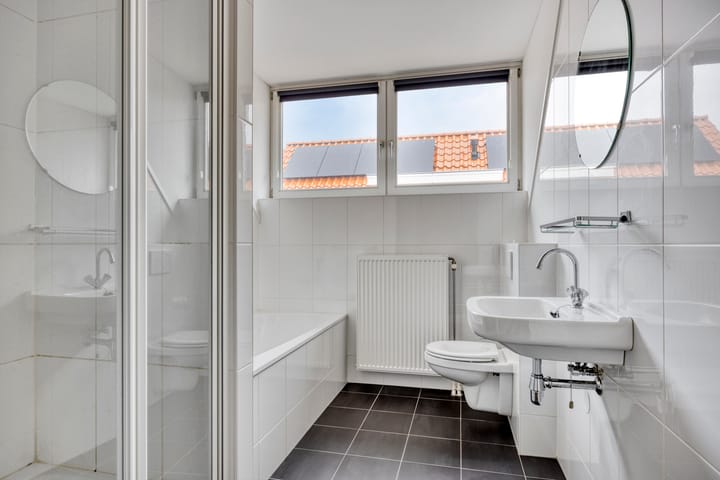 Foto 25 van Dominee Van Ingenstraat 8