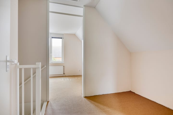 Foto 20 van Dominee Van Ingenstraat 8