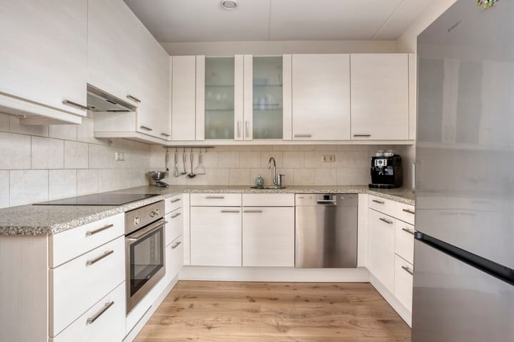 Foto 14 van Weegbree 25