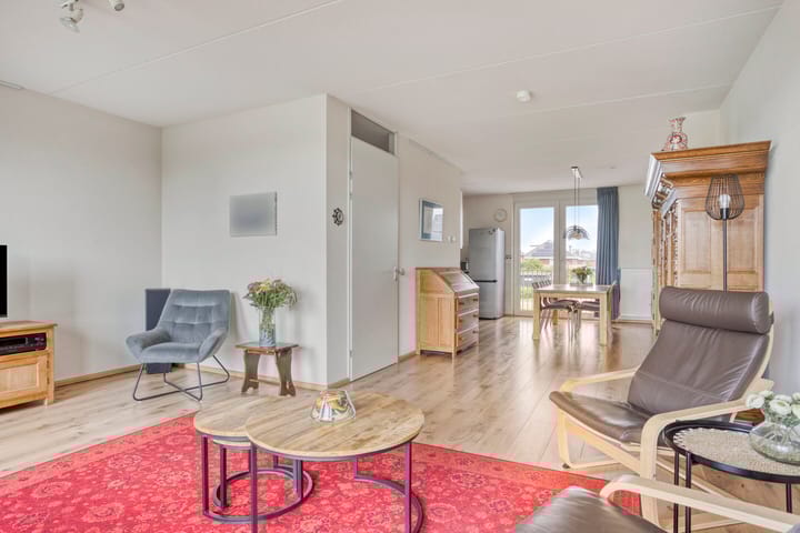 Foto 9 van Weegbree 25