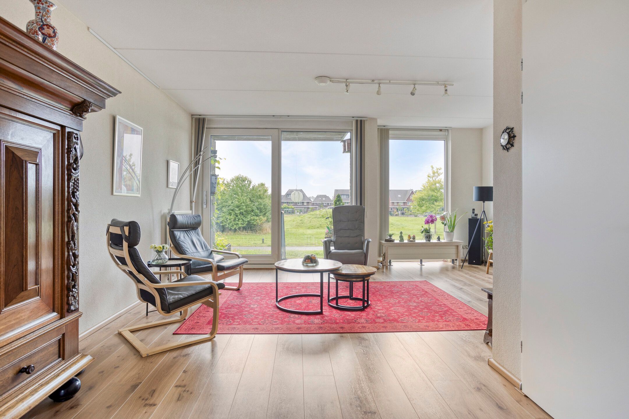 Foto 6 van Weegbree 25