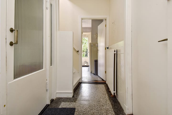 Twee-onder-één-kap te koop: Den Burghstraat 27, Voorburg