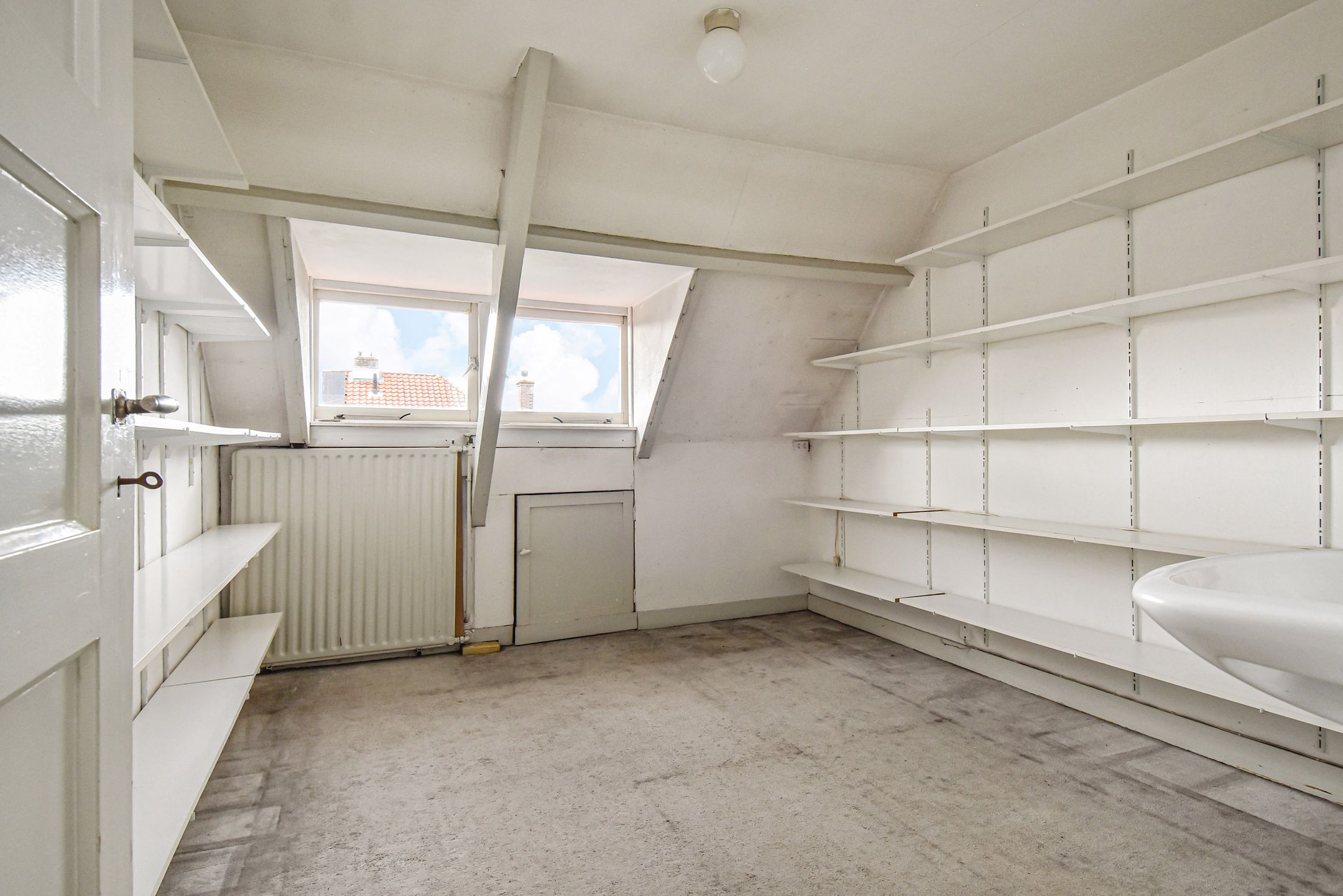 Foto 42 van Den Burghstraat 27