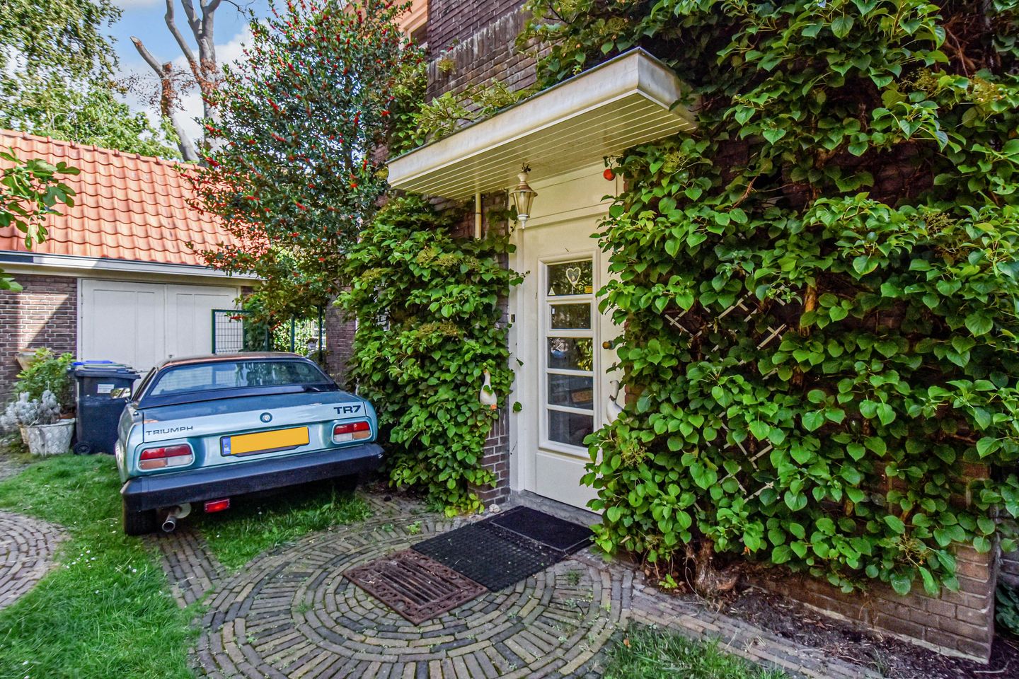 Foto 49 van Den Burghstraat 27