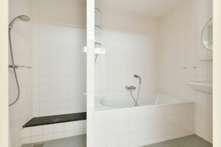 Foto 20 van Silodam 355