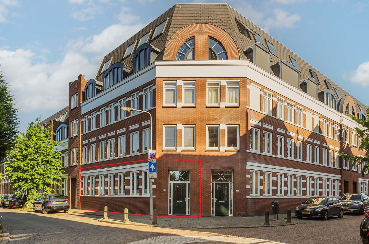 Photo 1 of Gravenstraat 2-A