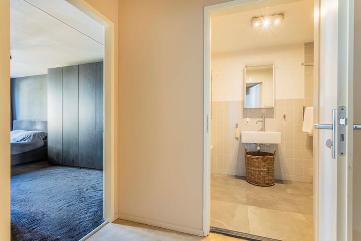 Photo 21 of Gravenstraat 2-A