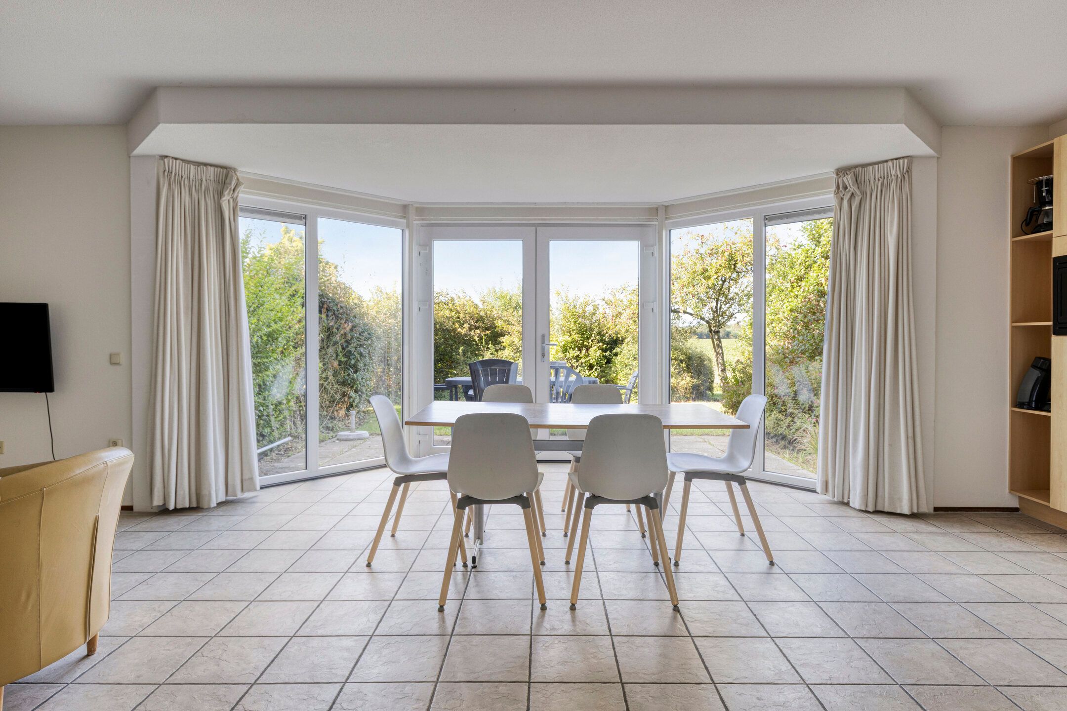 2-bedroom freehold villa in Vrouwenpolder — photo 3 of 5