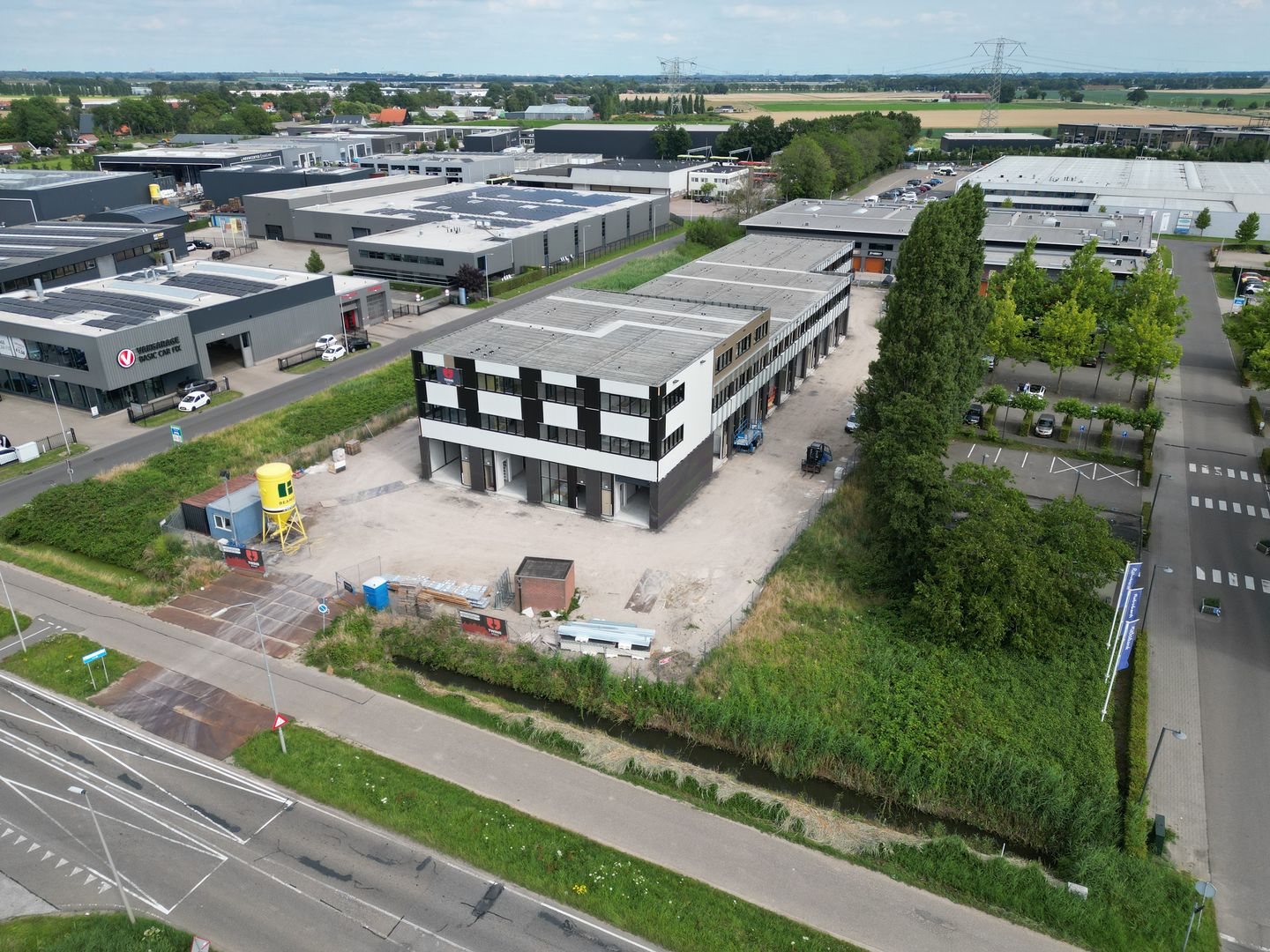 View photo 4 of Reedijk 8-F3