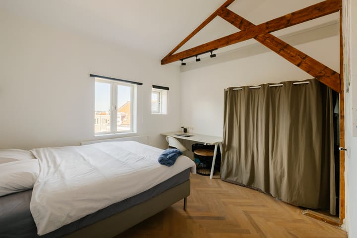 Foto 32 van Leidsevaart 64-RD