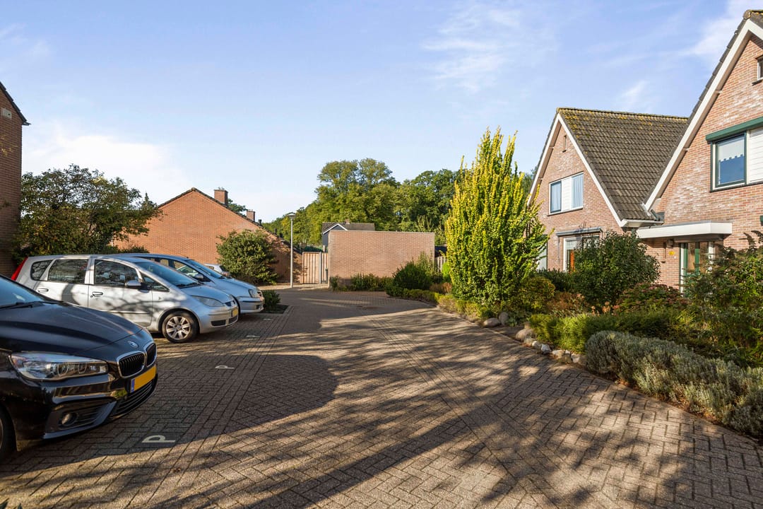 Photo 32 of Bachstraat 26-C