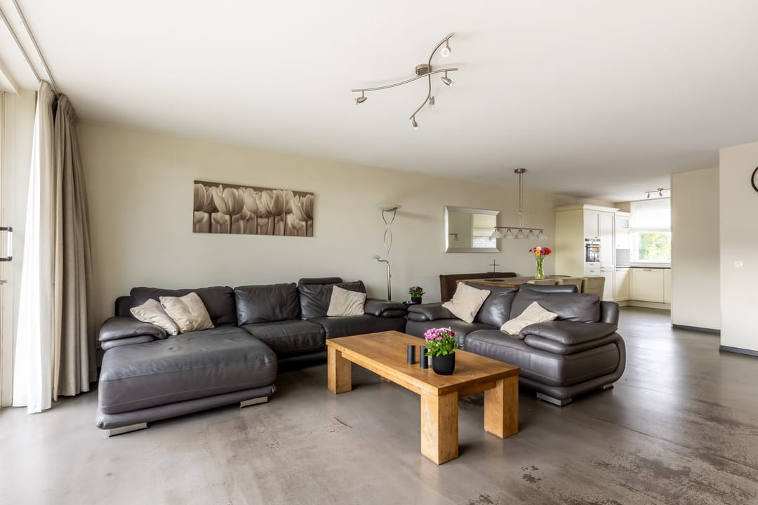 Photo 2 of Westeinde 38