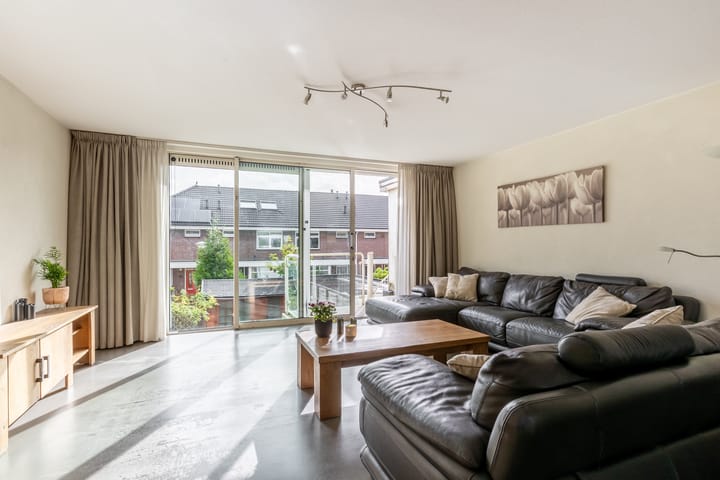 Photo 11 of Westeinde 38