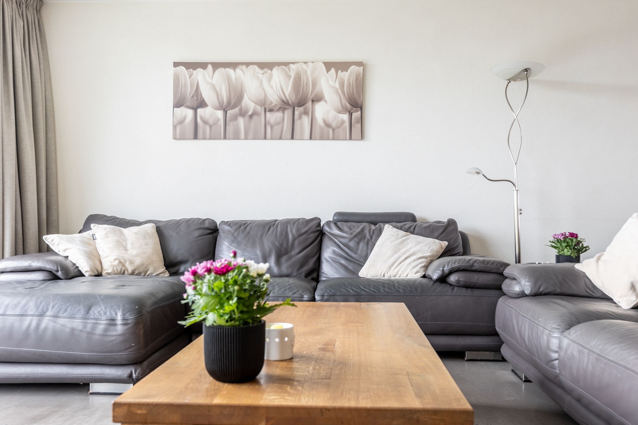 Photo 12 of Westeinde 38