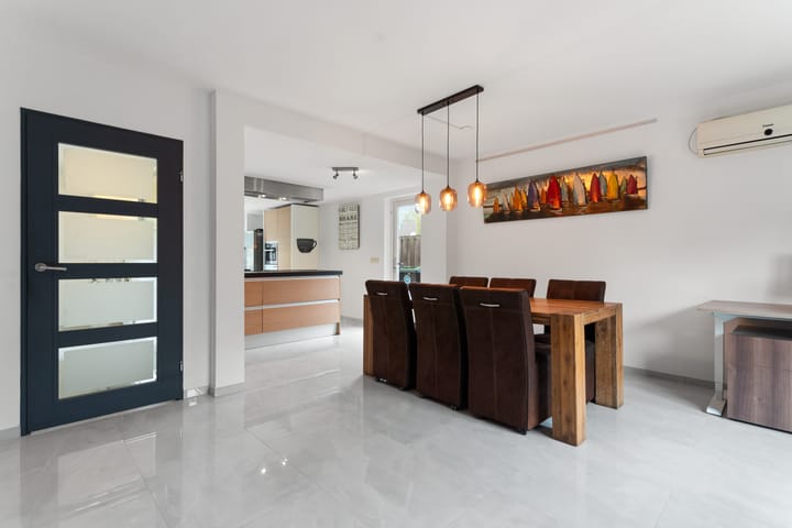 Photo 11 of Jan Wildschutstraat 24