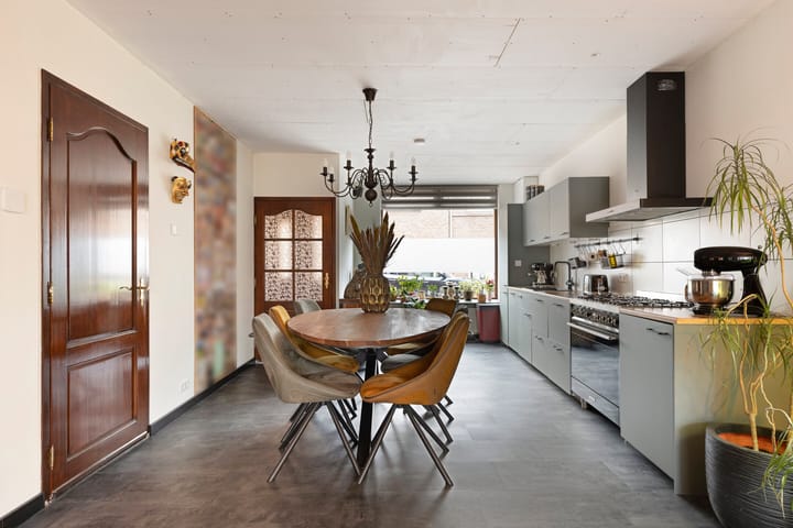 Photo 4 of IJsselmondestraat 47