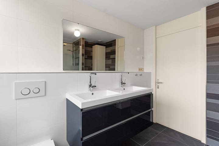 Photo 28 of Jan Wildschutstraat 24