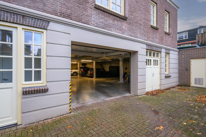 Foto 45 van Badhuislaan 15-B