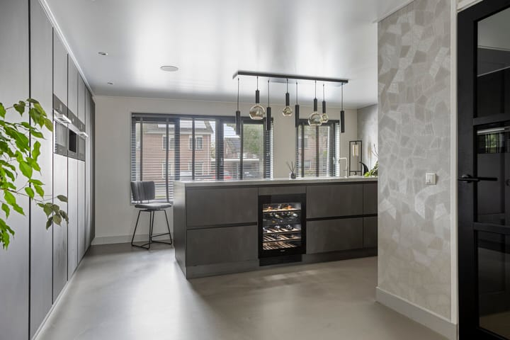 Foto 3 van Baron Mackaystraat 18