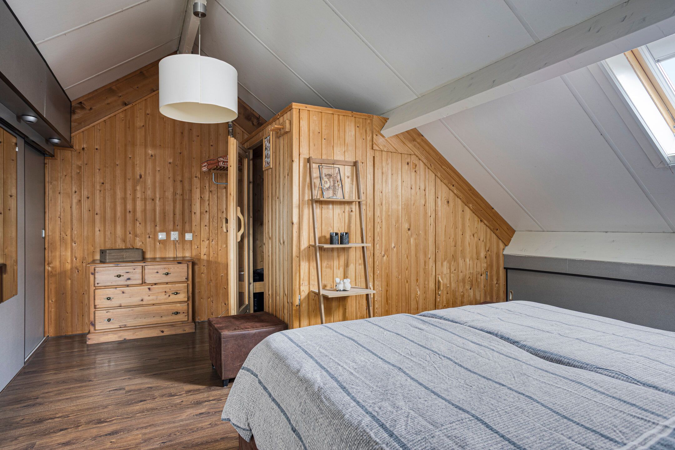 Foto 30 van Baron Mackaystraat 18