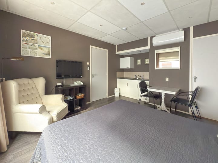 Foto 16 van Kerkstraat 2