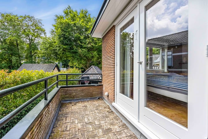 Photo 34 of Heuvellaan 1