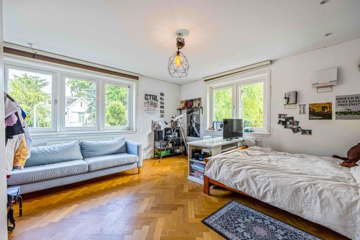 Photo 37 of Heuvellaan 1