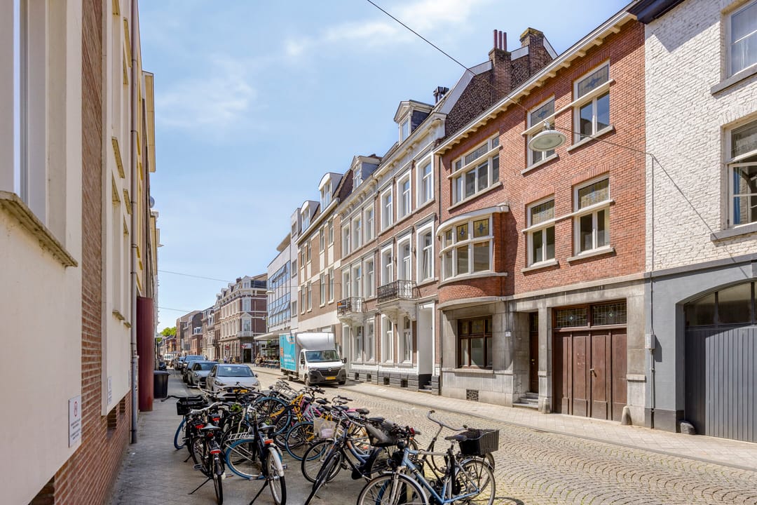 Photo 1 of Wycker Grachtstraat 10-I