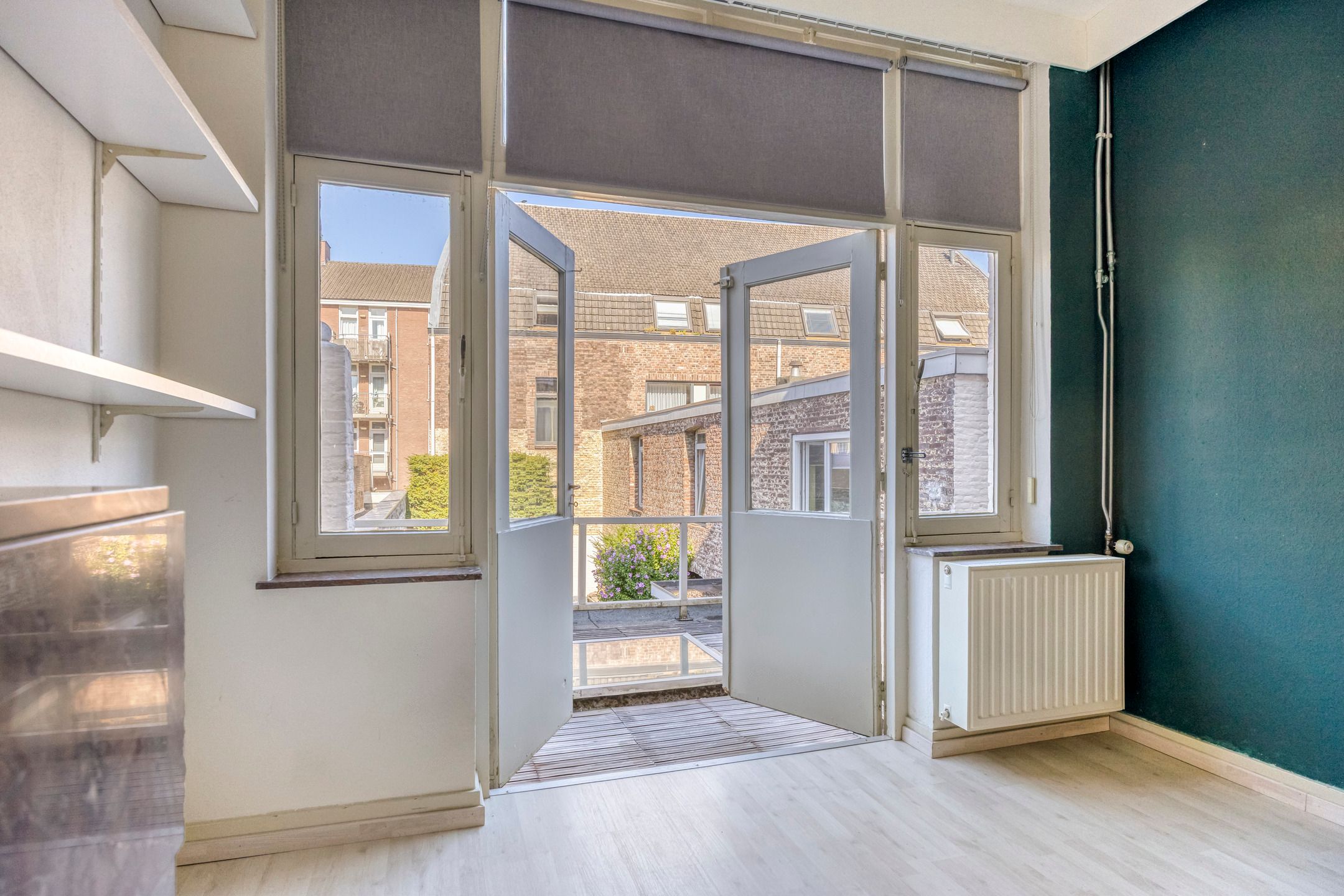 Photo 18 of Wycker Grachtstraat 10-I