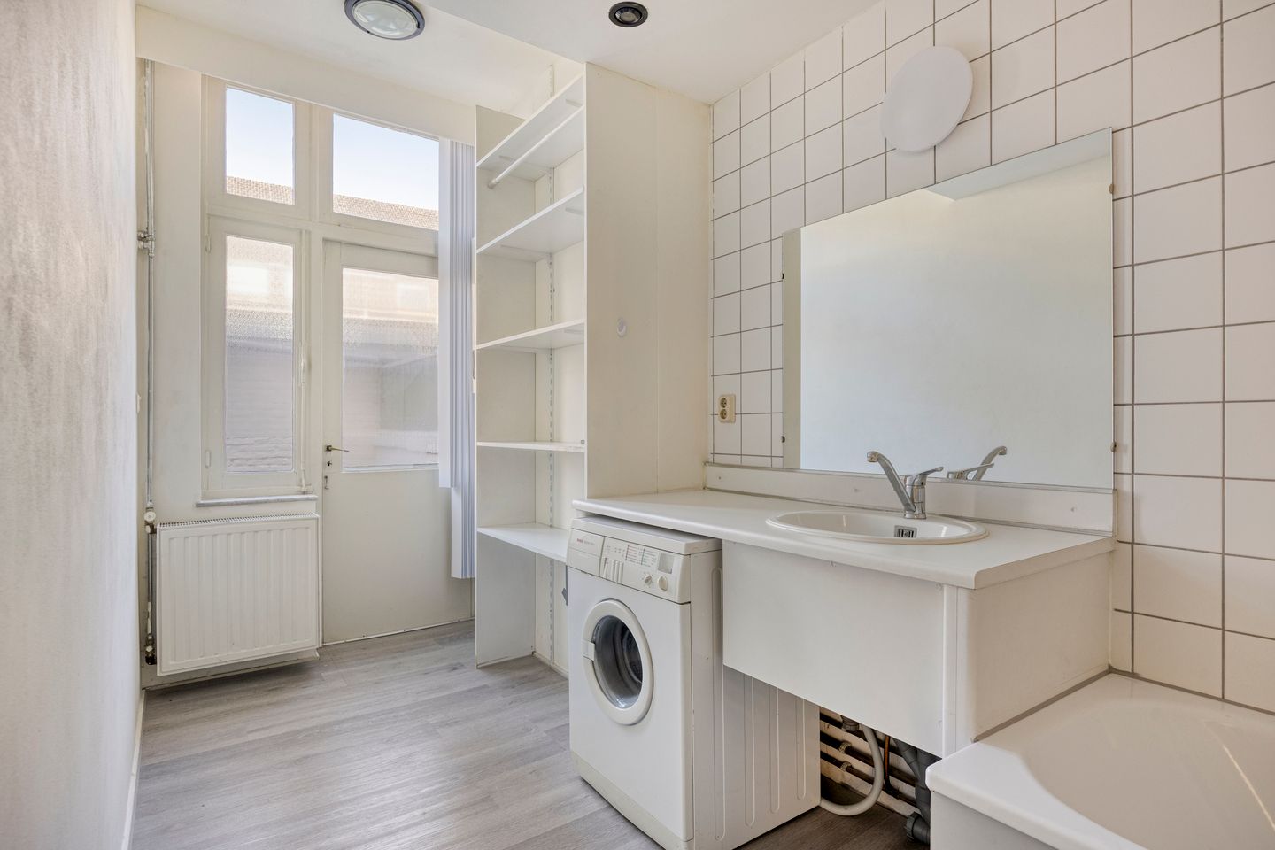 Photo 20 of Wycker Grachtstraat 10-I